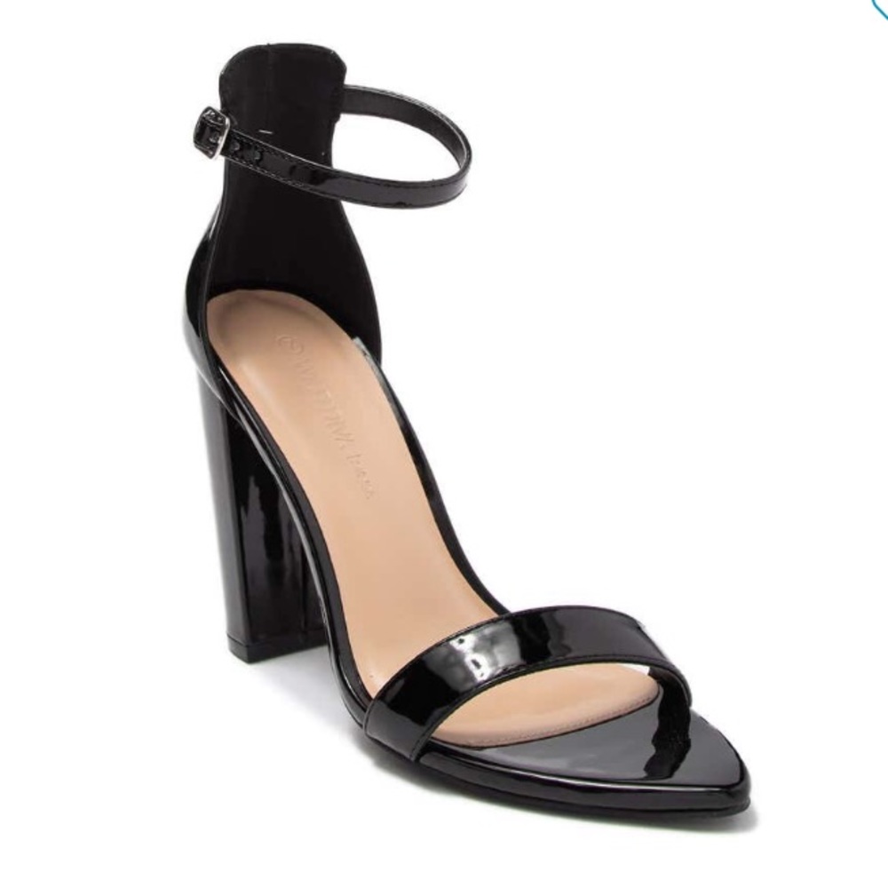 Wild Diva Lounge Camryn Ankle Strap Pump